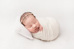 Фотосесия за Новородени Демо снимка 57 - Фото Студио Нана