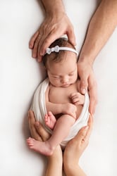 Фотосесия за Новородени Демо снимка 4 - Фото Студио Нана