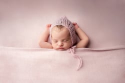 Фотосесия за Новородени Демо снимка 3 - Фото Студио Нана